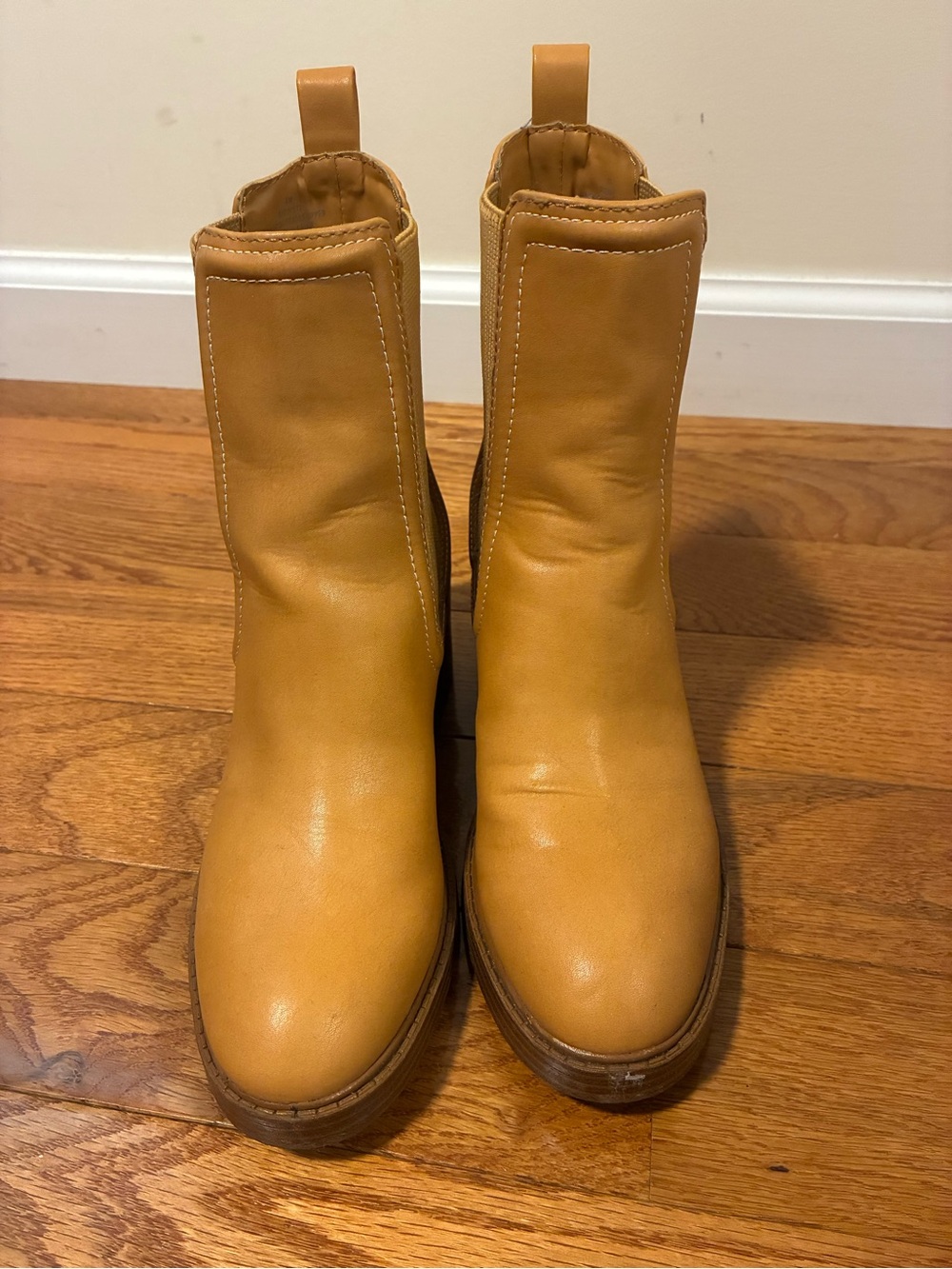 Bandolino Booties light brown size 6